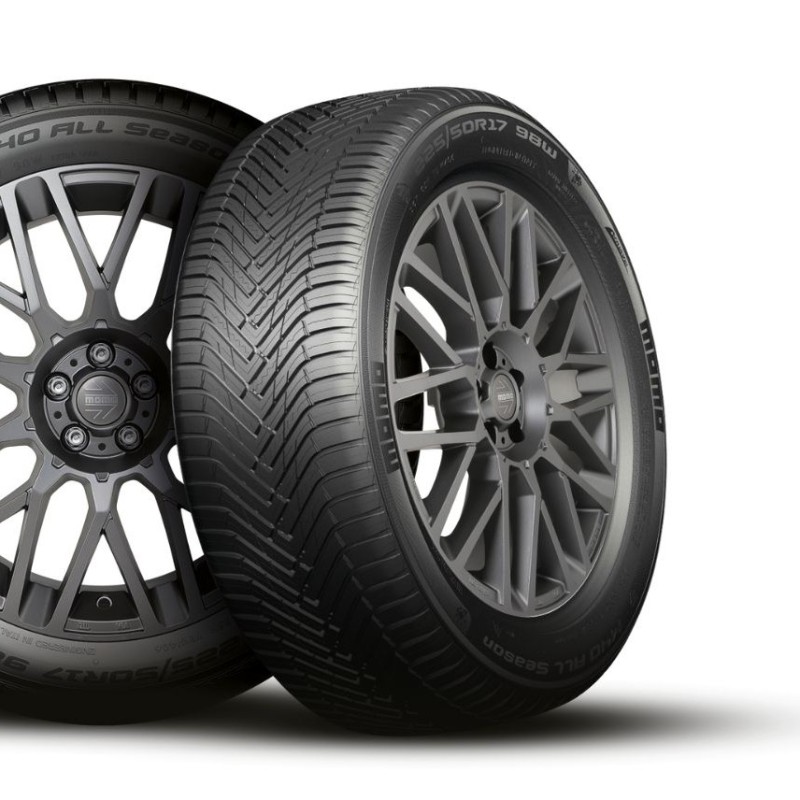 MOMO M-40 ALL SEASON